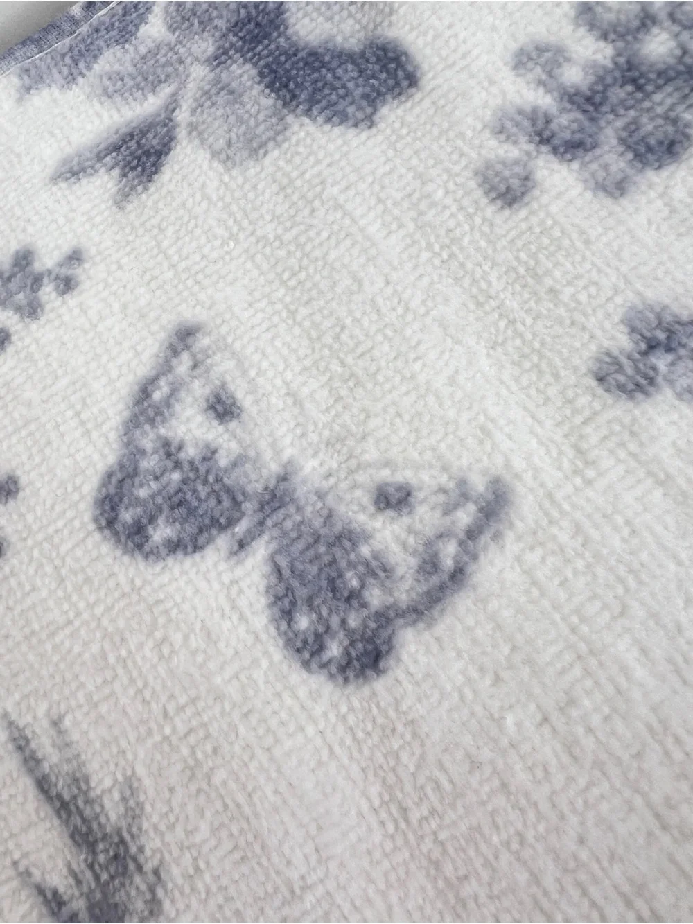 Laura Ashley Bath Towels Blue White Floral Soft Velour Cotton 2 Pc Set NEW